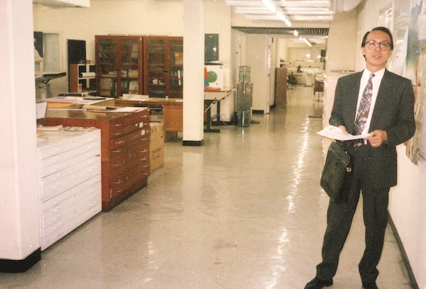 1993: The HKFA Planning Office is established, and work begins right away on acquiring film-related materials, establishing research agenda, as well as planning for the Oral History Project. A photo of Tony Ma at the HKFA Planning Office, Tsim Sha Tsui.