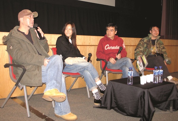 2009年1月17日，「光影玩转脑电波」展览之「角色介入的心脑交战」座谈会，（左起）黄秋生、林嘉欣、张伟雄、纪陶。