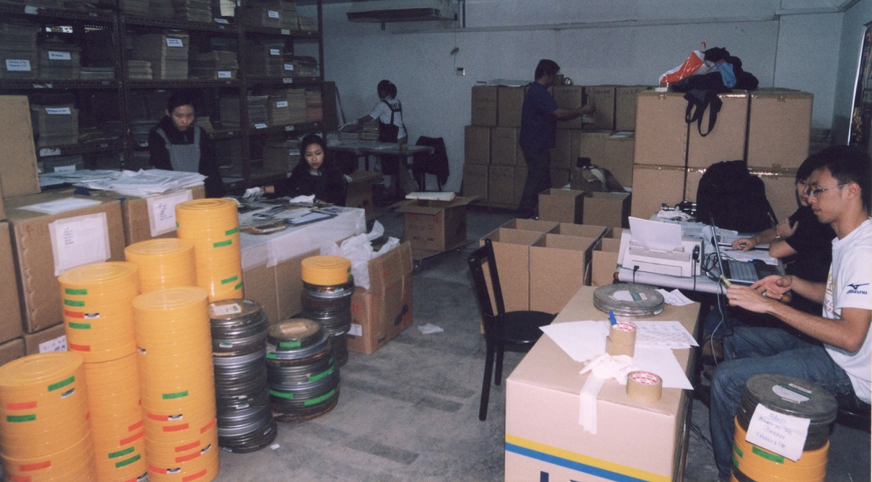 At Singapore's Cathay Organisation, acquisition team was reviewing all proposed donations, recording basic information of film materials, and preparing them to be shipped back to Hong Kong.